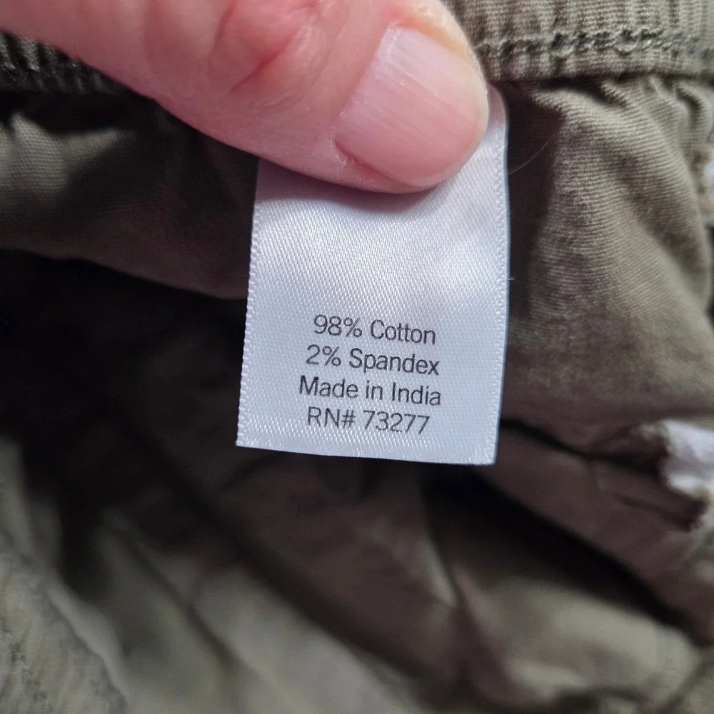 Women's So Cargo Shorts in Tan and Green - Picture 11 of 12